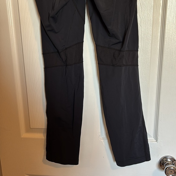 Mountain HardWear women’s gray and black hiking pants size small - Picture 7 of 9